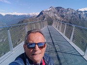 01 'Il Becco' di Dossena (1170 m) con vista sul dirimpettaio Ortighera (1631 m)